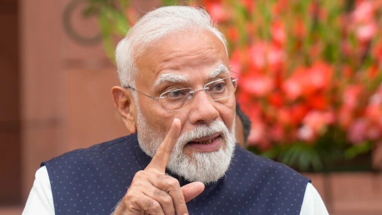 Paper Leak Protest Case : पेपर लीक पर पीएम मोदी का बड़ा ऐलान: आरोपियों के लिए बनेगा फास्ट ट्रैक कोर्ट, छात्रों के भविष्य से खिलवाड़ करने वालों पर होगी सख्त कार्रवाई