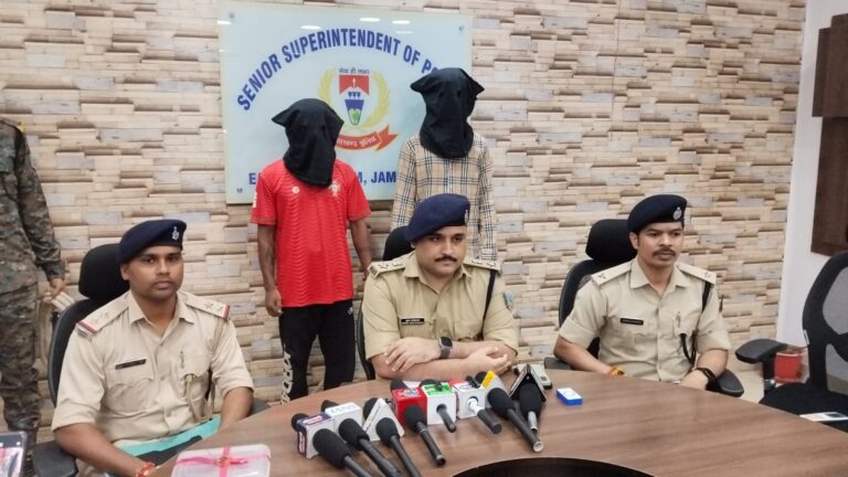 Jamshedpur News : घाटशिला पुलिस की बड़ी कार्रवाई: 13.12 ग्राम ब्राउन शुगर के साथ दो युवक गिरफ्तार, बाइक और मोबाइल जब्त