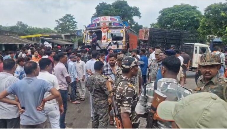 Jamshedpur News: पोटका में अनियंत्रित ट्रक ने युवक को कुचला, मौके पर दर्दनाक मौत; टाटा-हाता मुख्य मार्ग जाम